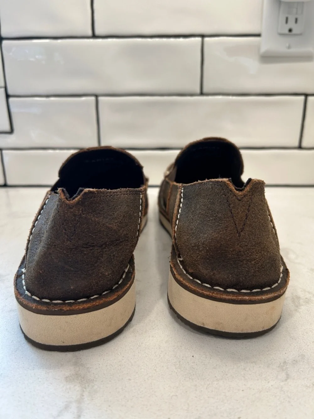 Ariat men rough